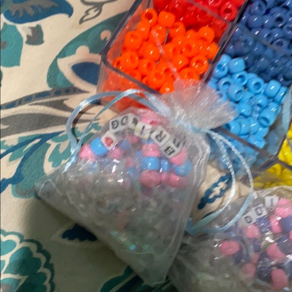 Bracelets - Picture 3 of 4